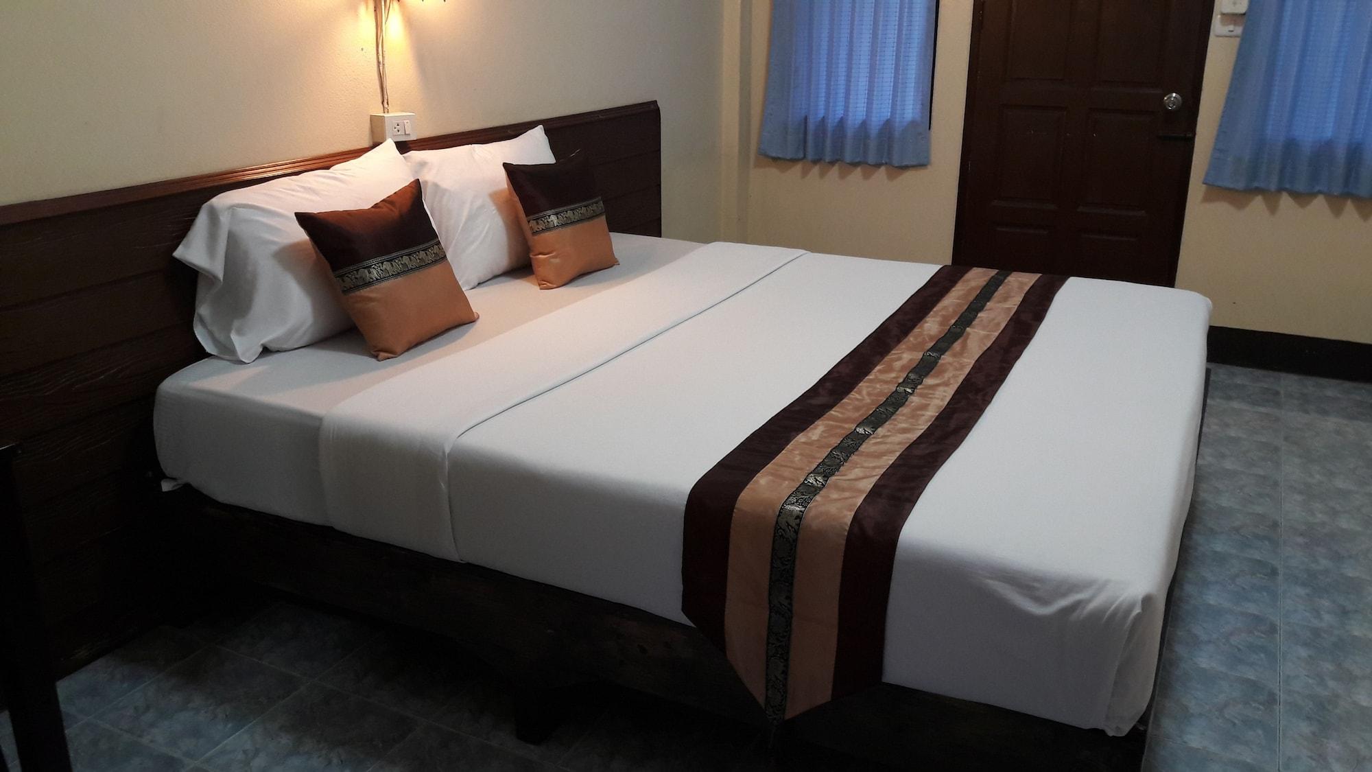 Lanna Thai Guesthouse Chiang Mai Bagian luar foto