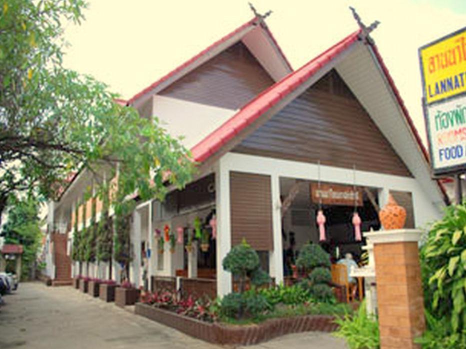 Lanna Thai Guesthouse Chiang Mai Bagian luar foto